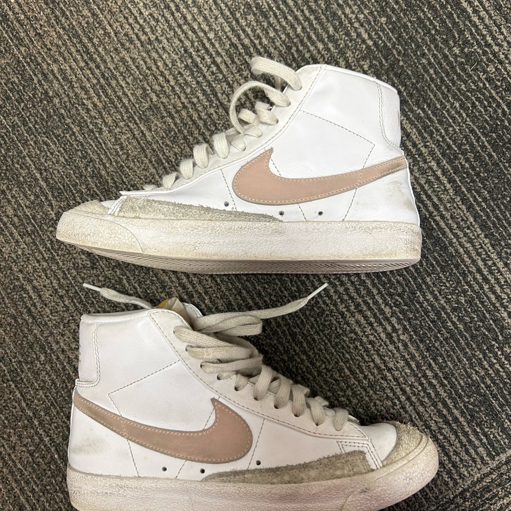 Nike Women’s Blazerrs - High-Top Sneakers